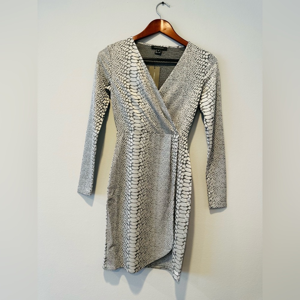 French Connection Women's Long Sleeve Snake Jacquard Dress Silver Size 0 - Picture 9 of 11